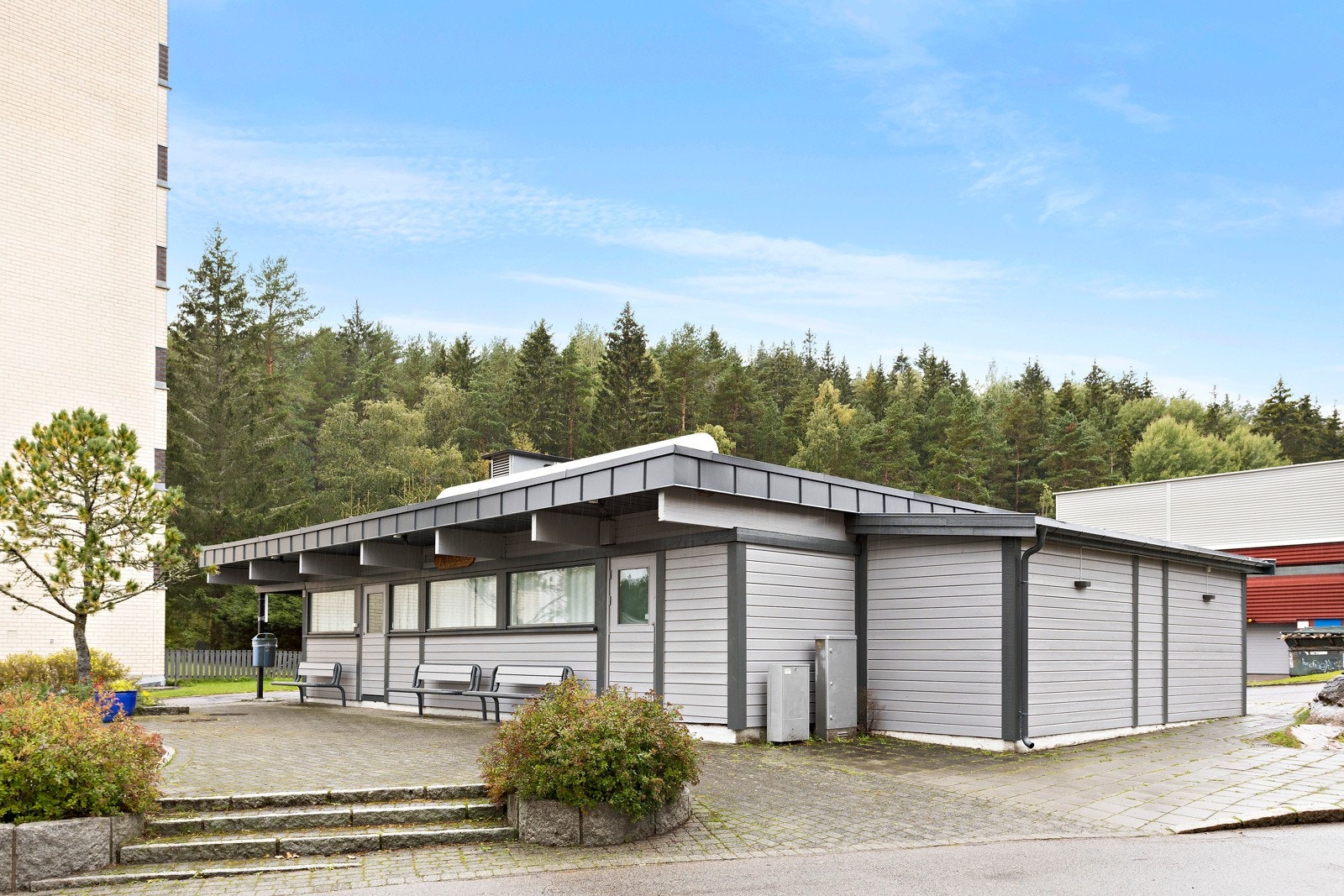 Andelseierne kan leie Fjellstua (grendehuset) som er godt utstyrt med alt du måtte trenge til et selskap på inntil 40 personer. Galleribilde