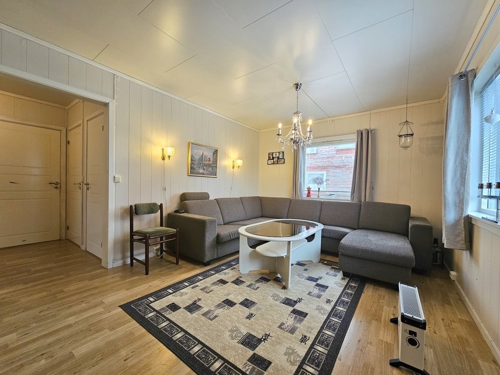 Stue 1. etg. Galleribilde