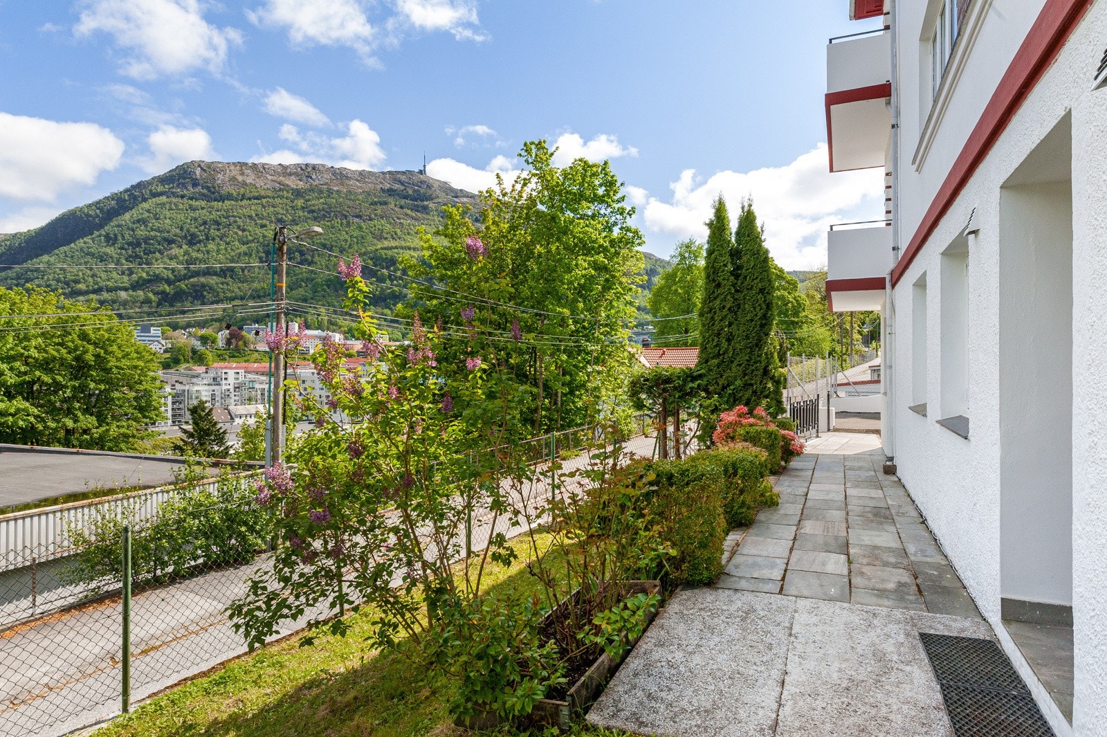 Hageleilighet med enkel adkomst. Galleribilde