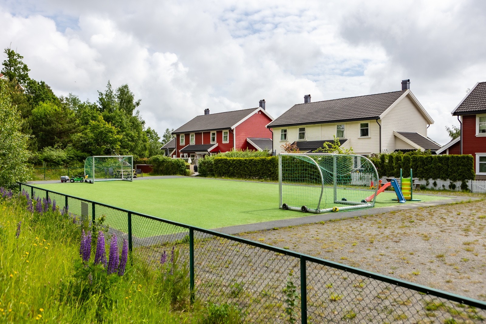 Vindholmheia, kunstgressbane Galleribilde