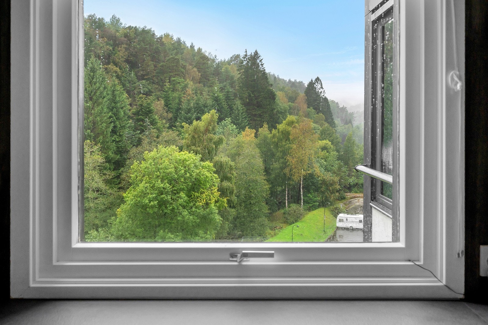 Utsikt fra kjøkken. Galleribilde