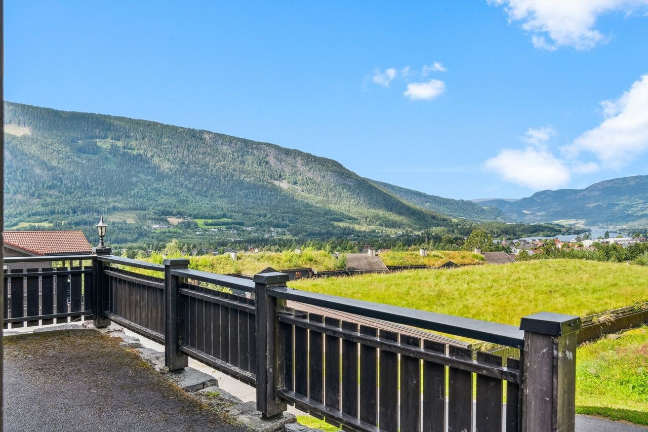 Utsikt til Gudbrandsdalen og Fakkelmannen Galleribilde