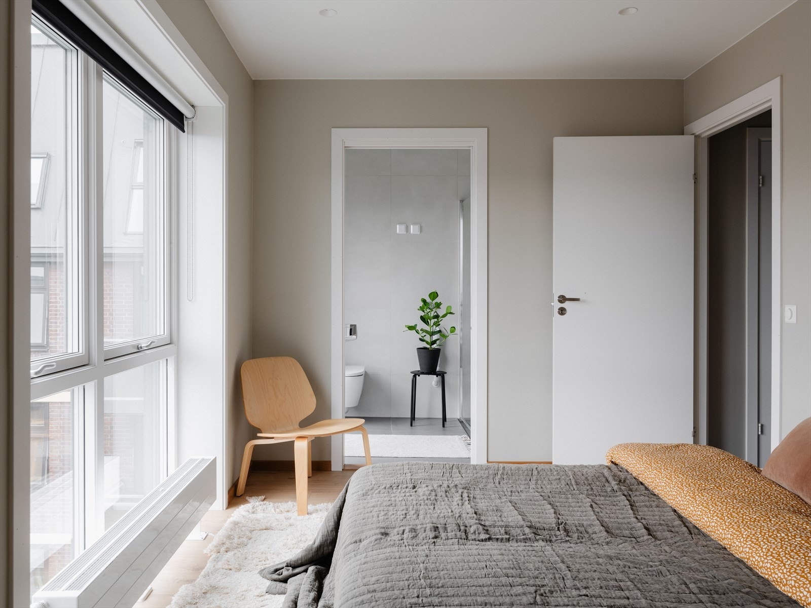 Her får du virkelig hotellfølelsen med eget bad tilknyttet soverommet. Galleribilde