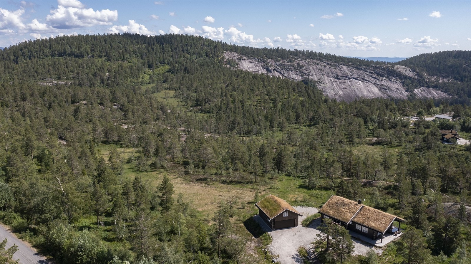 Krogsveen presenterer fritidstomt på Laukfjell. Galleribilde