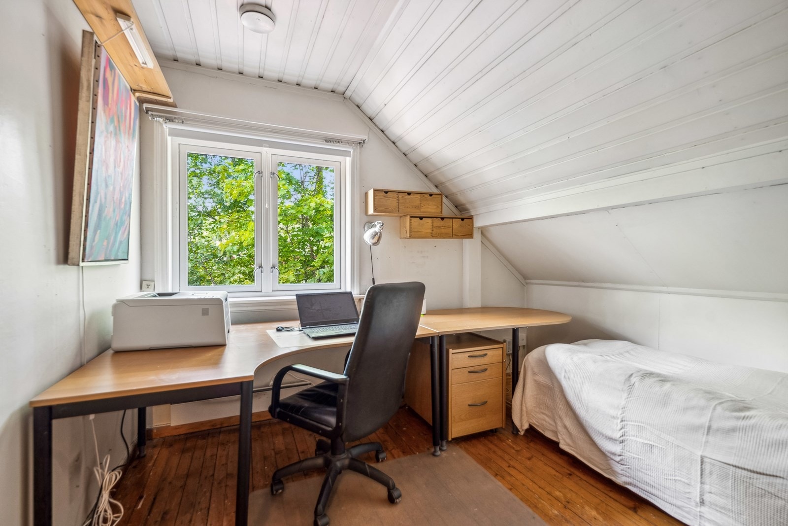Kontor/soverom 3- rommet blir i dag brukt som kontor. Galleribilde