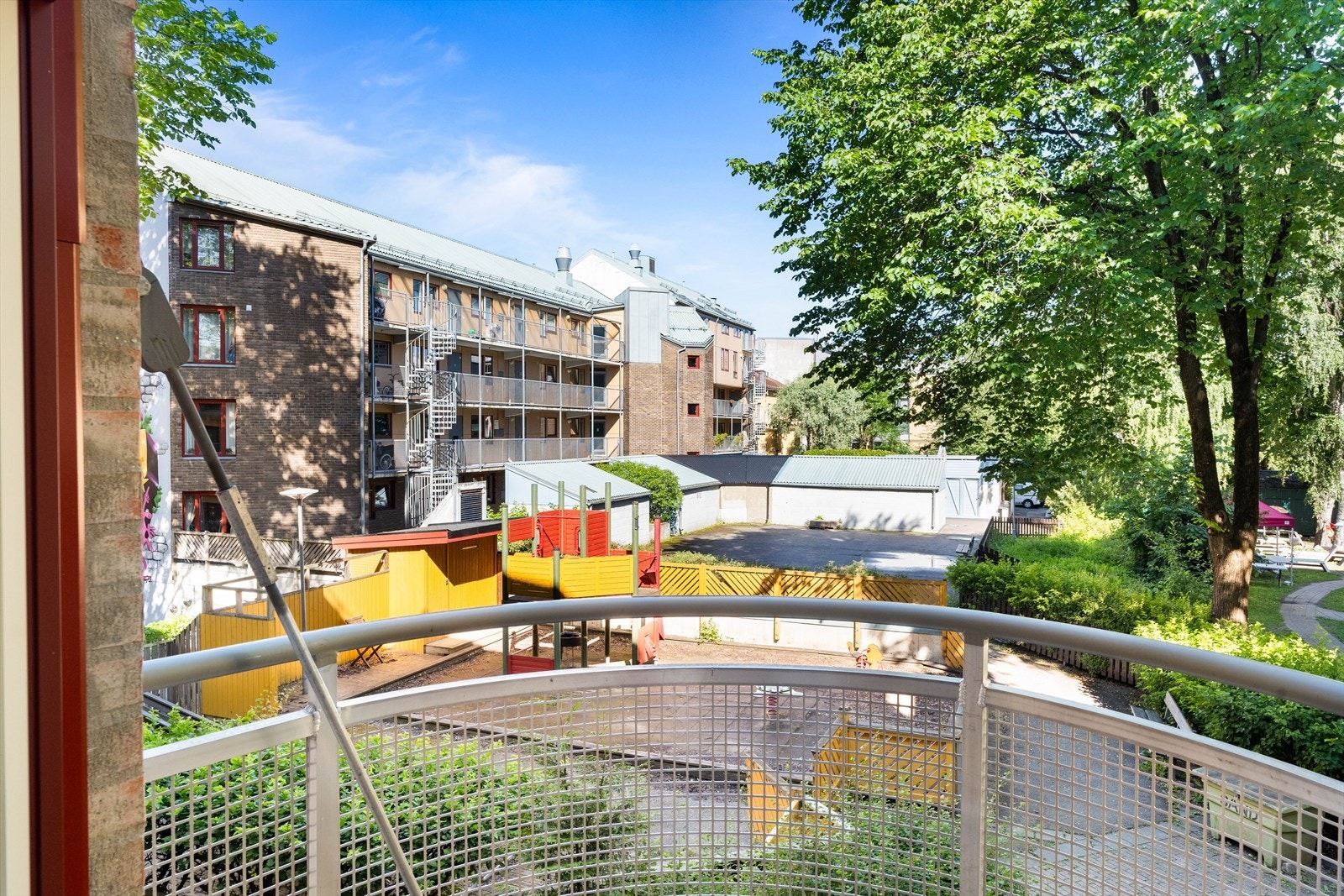 Utsyn fra balkongen. Galleribilde