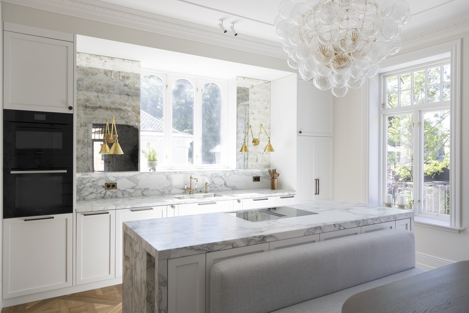 Dette kjøkkenet er en perle, med fokus på både stil og funksjonalitet. Galleribilde