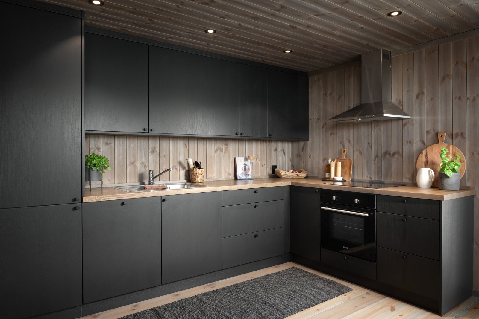 Lokalt produsert kjøkken fra Rodegård Interiør Galleribilde