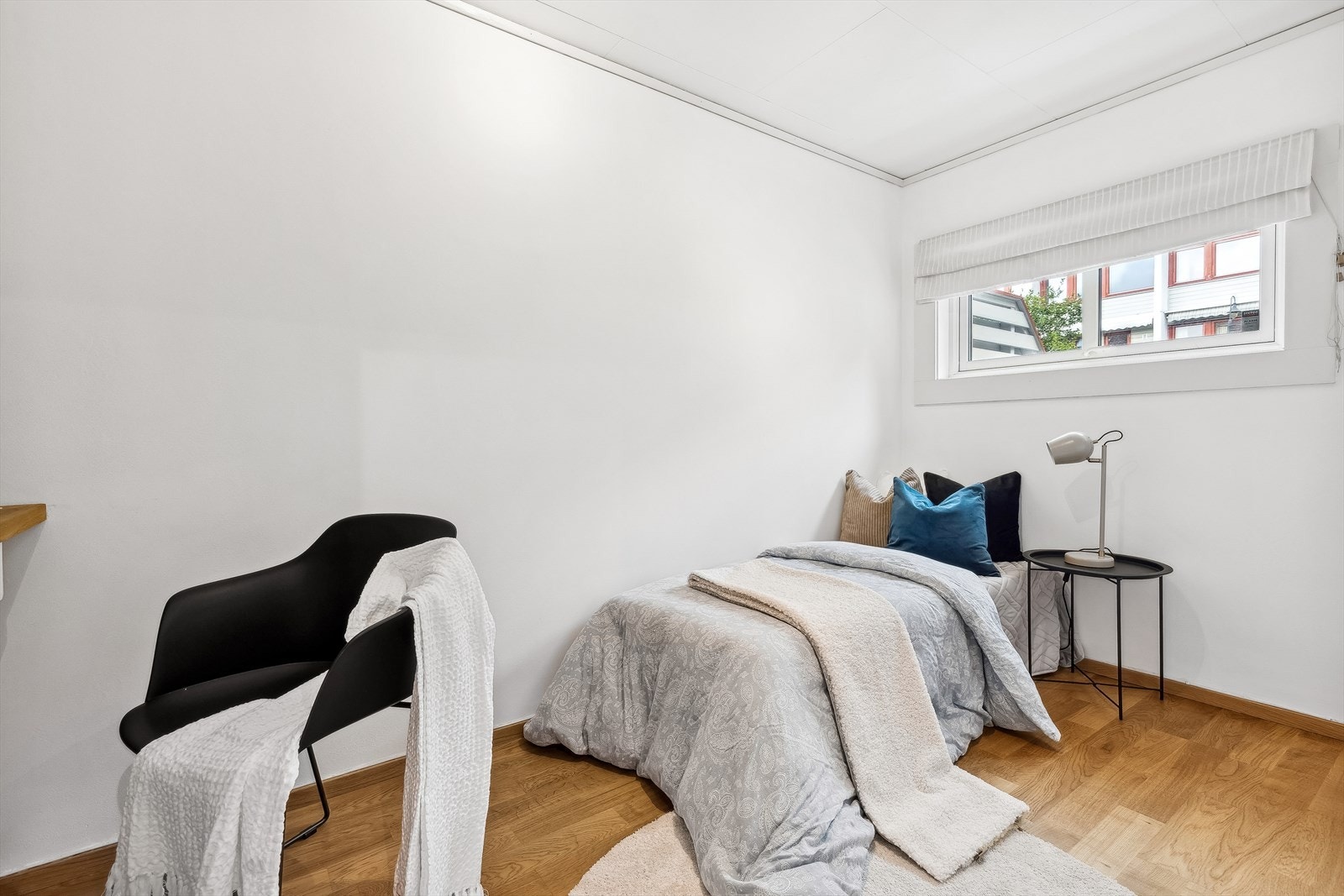 Rekkehuset har til sammen 4 soverom, hvorav dette ligger i 1. etg. Galleribilde