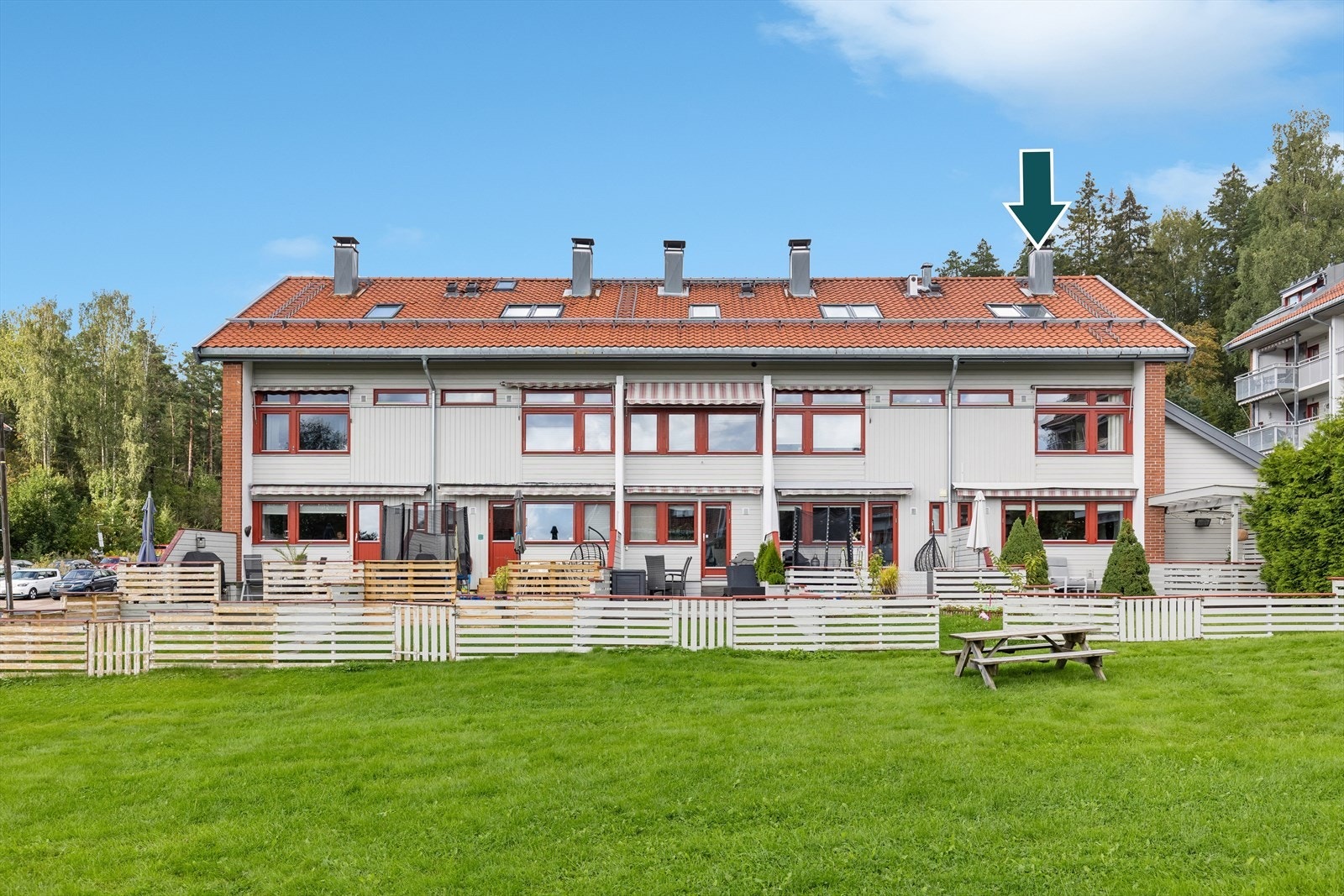 Rekkehuset har stort potensiale hvor du har muligheten til å skape ditt eget drømmehjem. Galleribilde