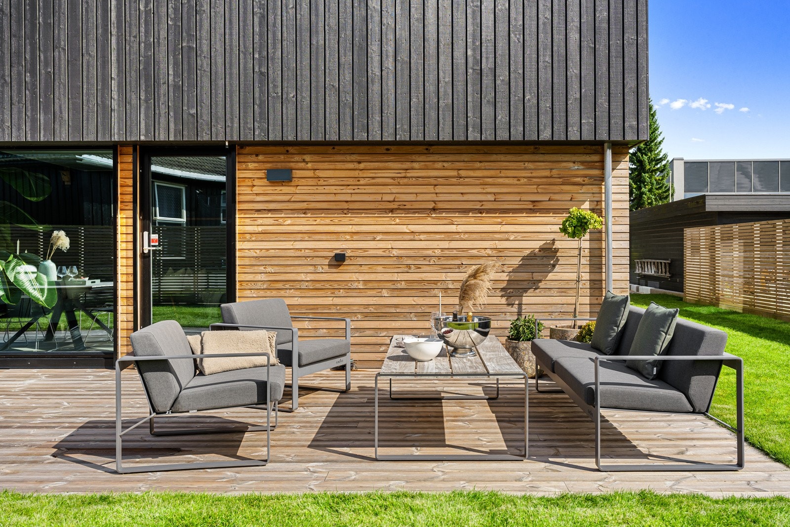 Uteområde er perfekt for sosiale sammenkomster Galleribilde