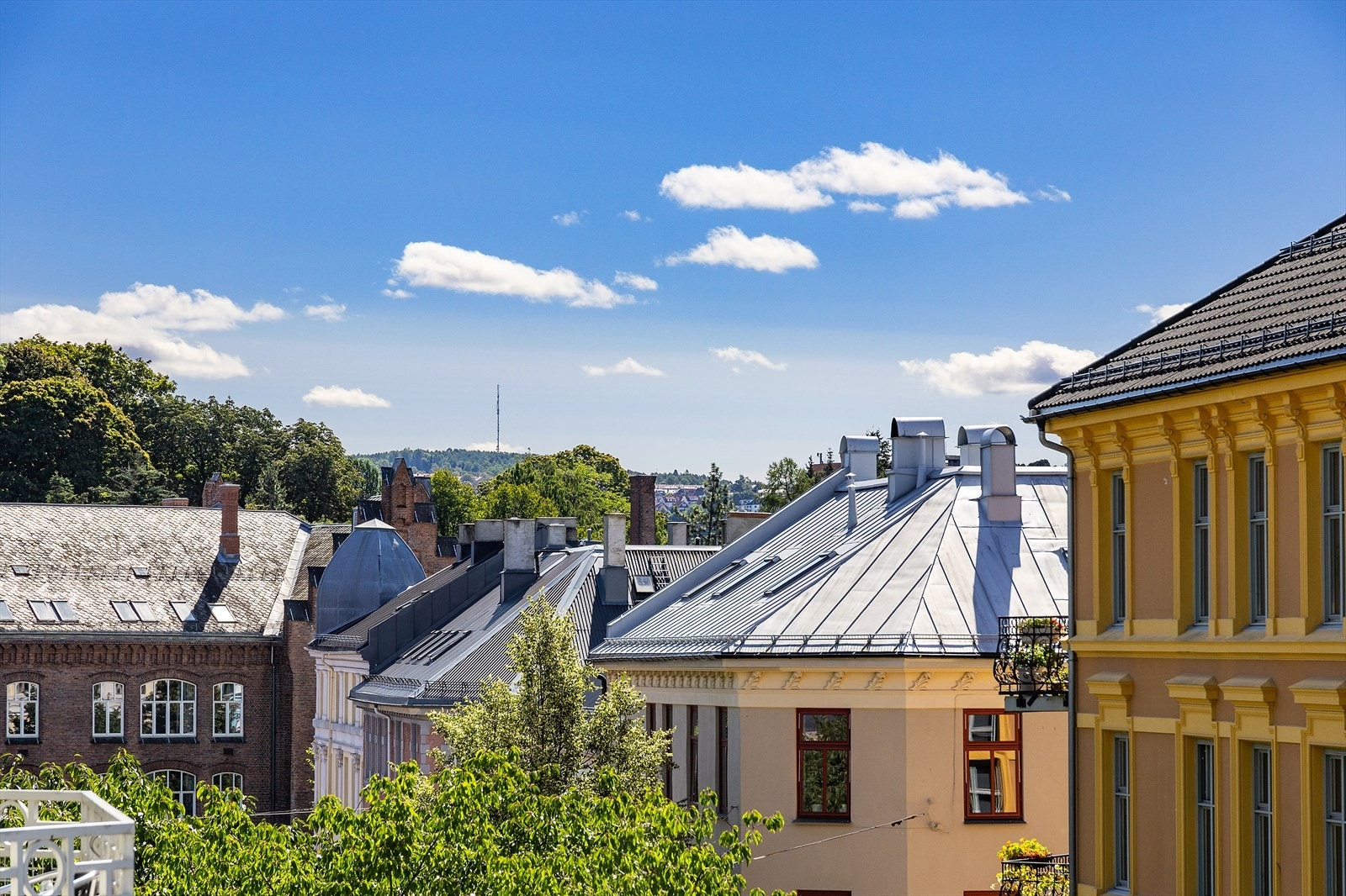 - Herlig utsikt fra balkongen - Galleribilde