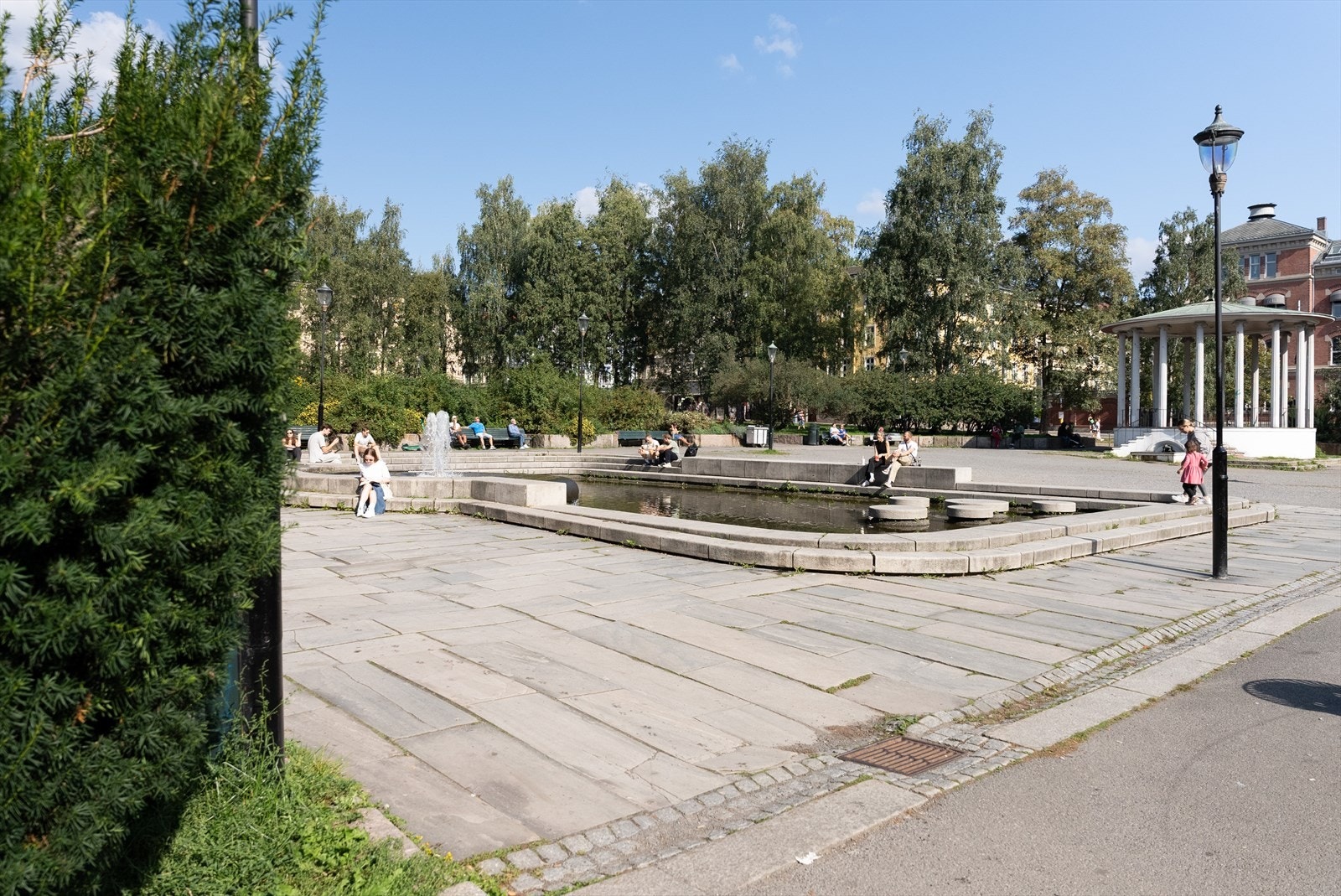 Birkelunden en sensommerdag. Galleribilde