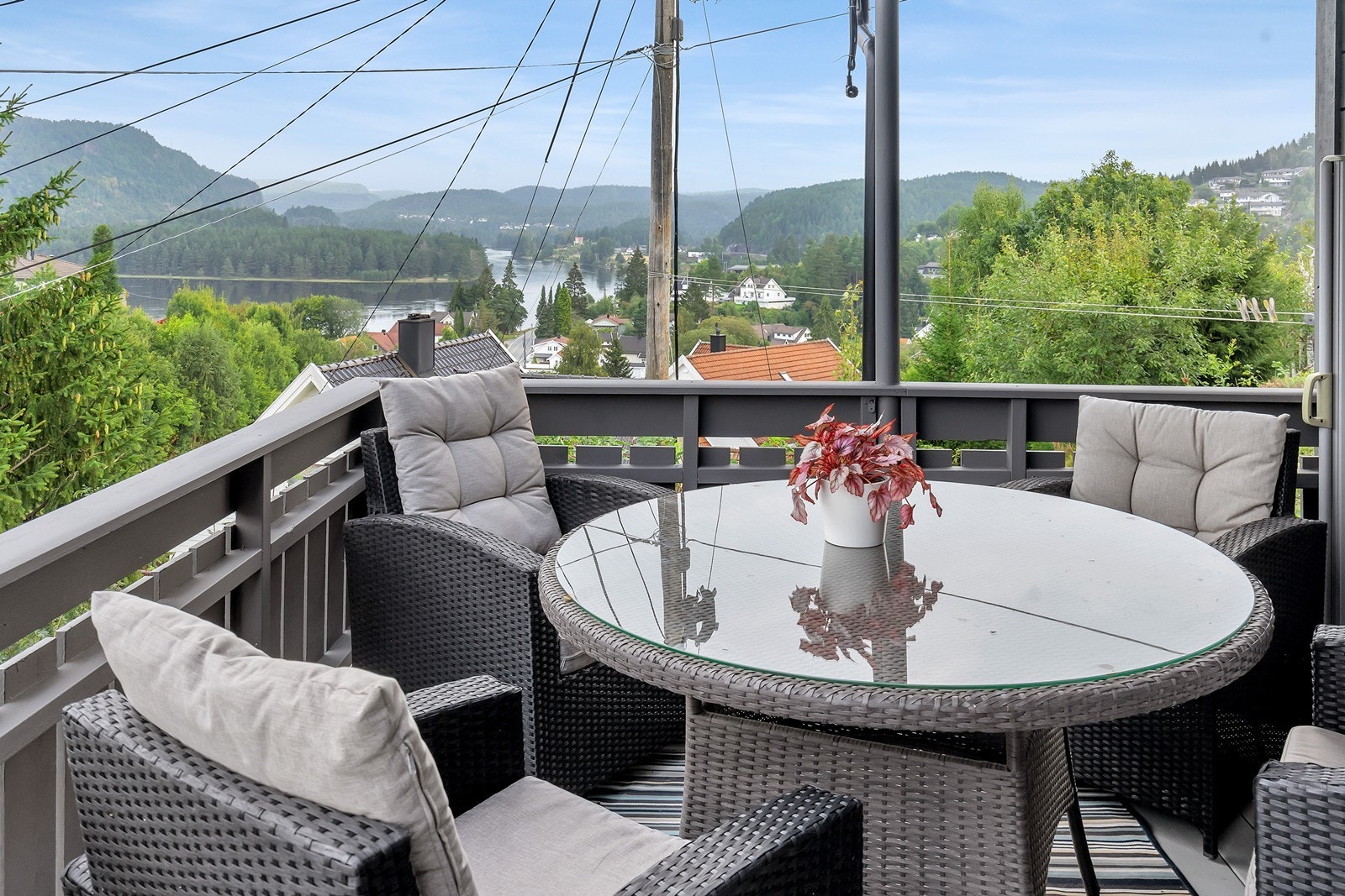 2 markiser fra 2023. Galleribilde