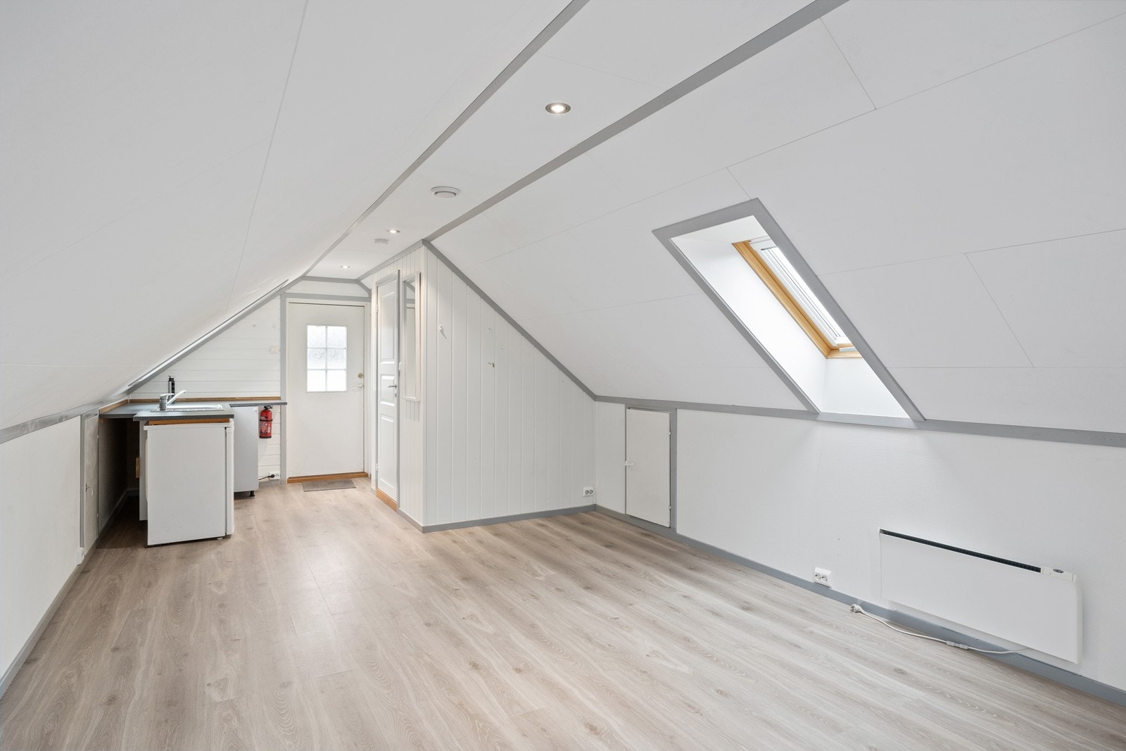 Innredet rom over garasje Galleribilde