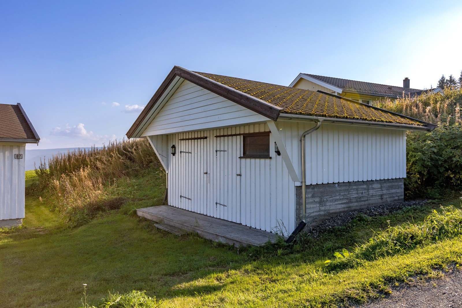 Tilhørende uthus Galleribilde