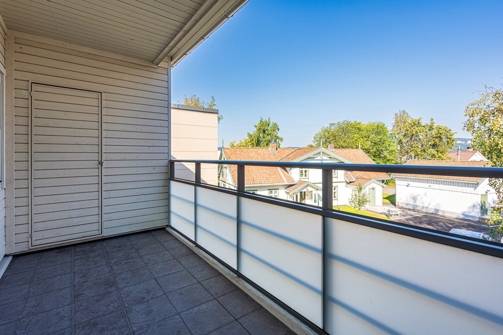 Bod på 2 kvm med adkomst via balkong. Galleribilde