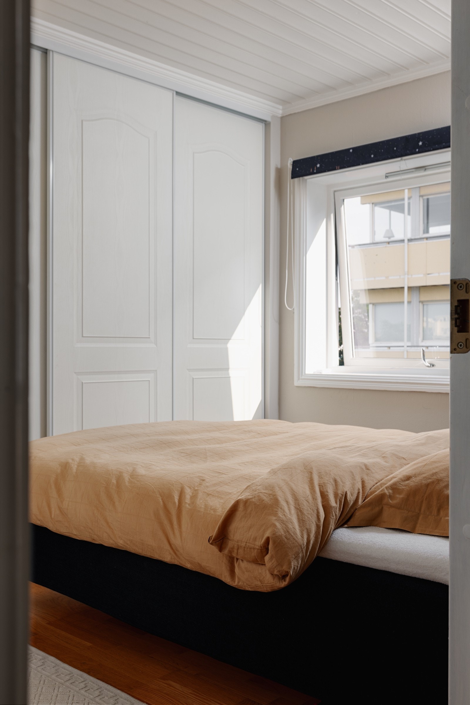 To skyvedørsgarderober gjør at oppbevaringen blir optimal Galleribilde