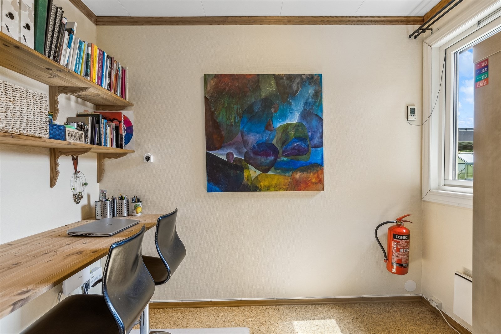 Det er også et hyggelig kontor beliggende like ved soverommene Galleribilde