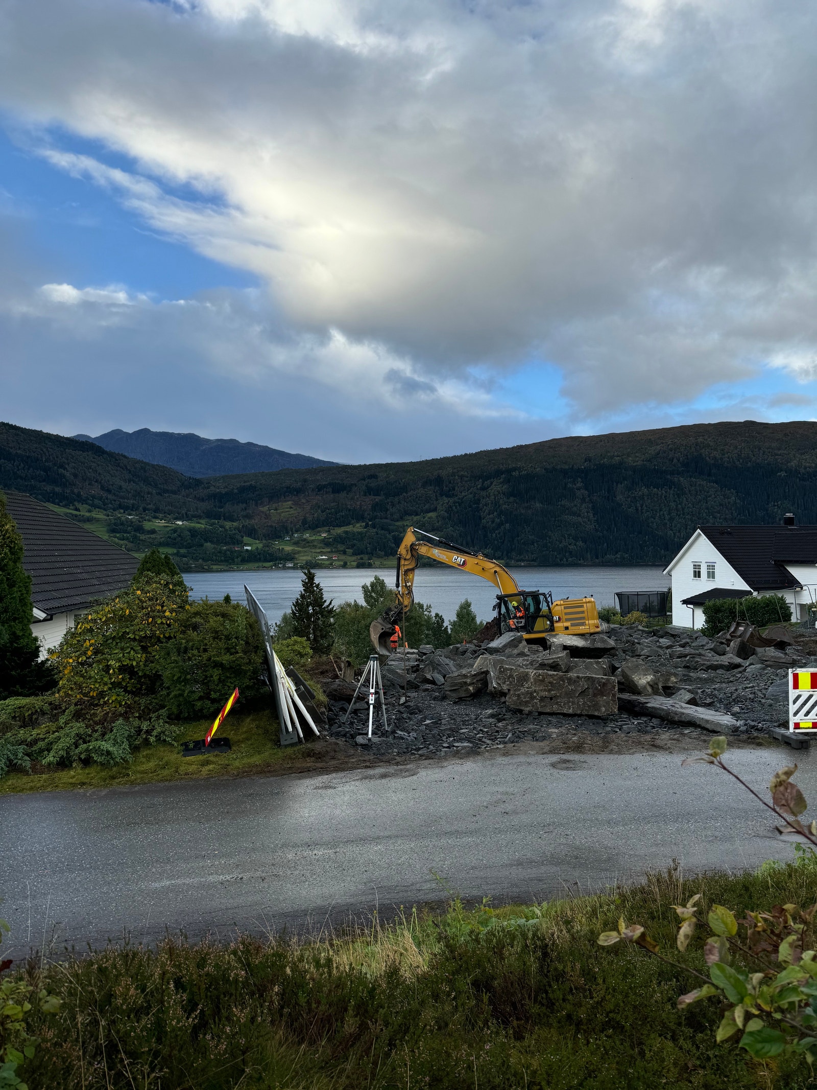 Bilde tatt mot sør. Her har vi nyleg bygd ferdig eit hus. Galleribilde