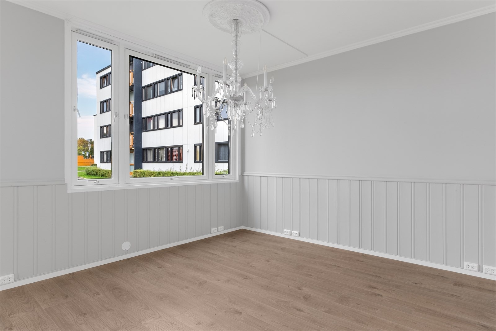 Godt med naturlig lys i leiligheten. Galleribilde