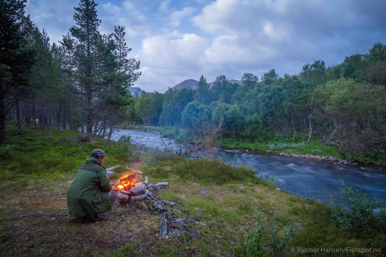 Til denne elva har folk reist langt for å søke lykken etter den den beryktede store Mistraørreten. En av dem var Fridtjof Nansen som anså Mistra som sin ubestridte favorittelv. (fishspot.no) Galleribilde