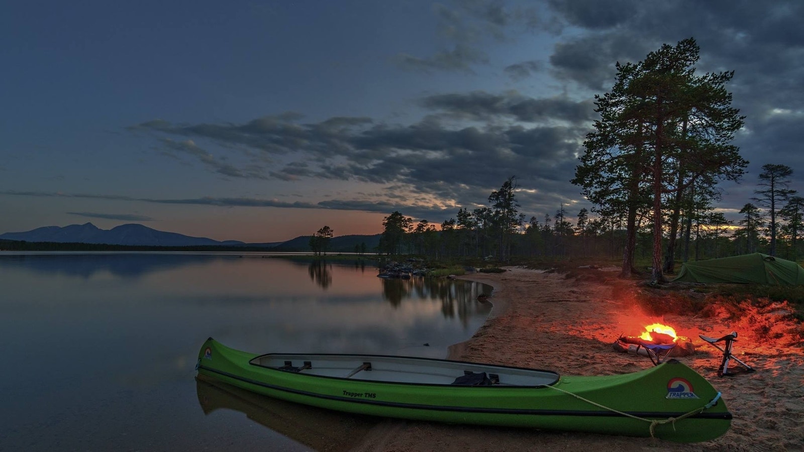 "Leirbål ved Gløten"
foto: Jørn Hauganfoto Kristensen Galleribilde