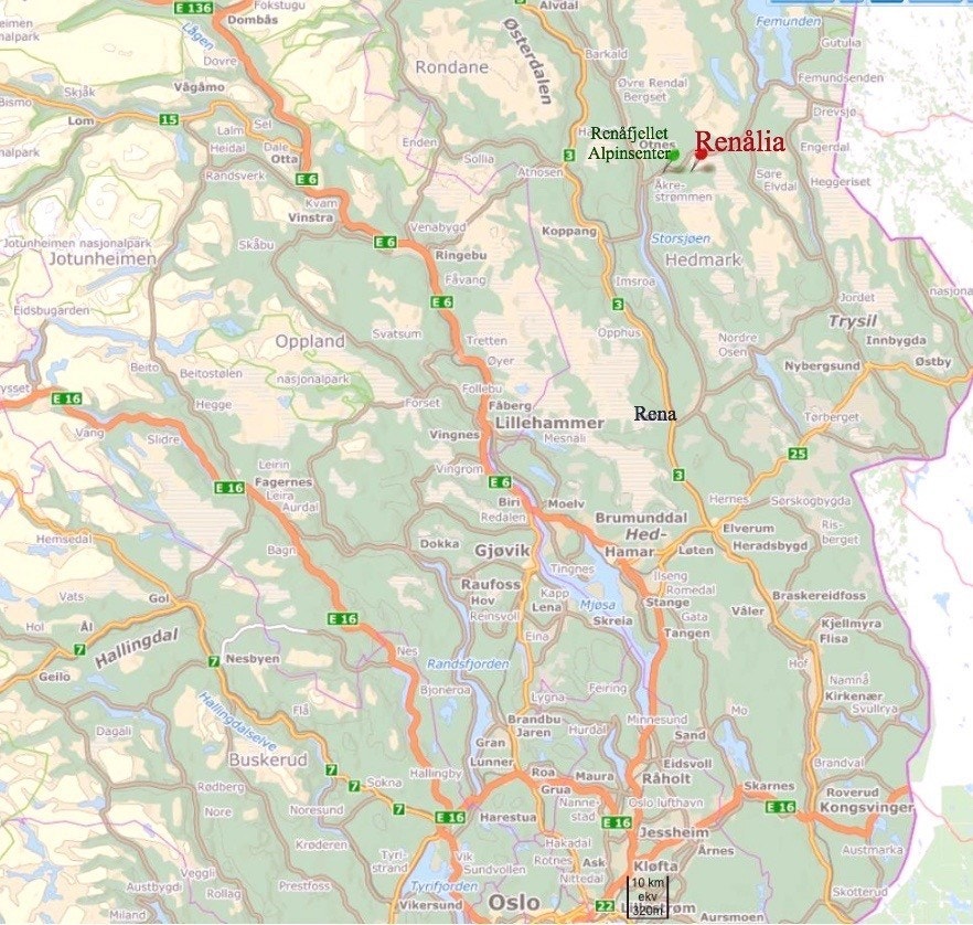 Vi bruker ca. 2t.50min. fra Oslo og til Åkrestrømmen. Stor takk til Statens vegvesen som er ferdig med den nye 4-feltsveien, slik at reisetiden sørfra har blitt betraktelig redusert! Fra Rena velger vi den kø- og tungtransportfrie fine veien, på østsiden Galleribilde