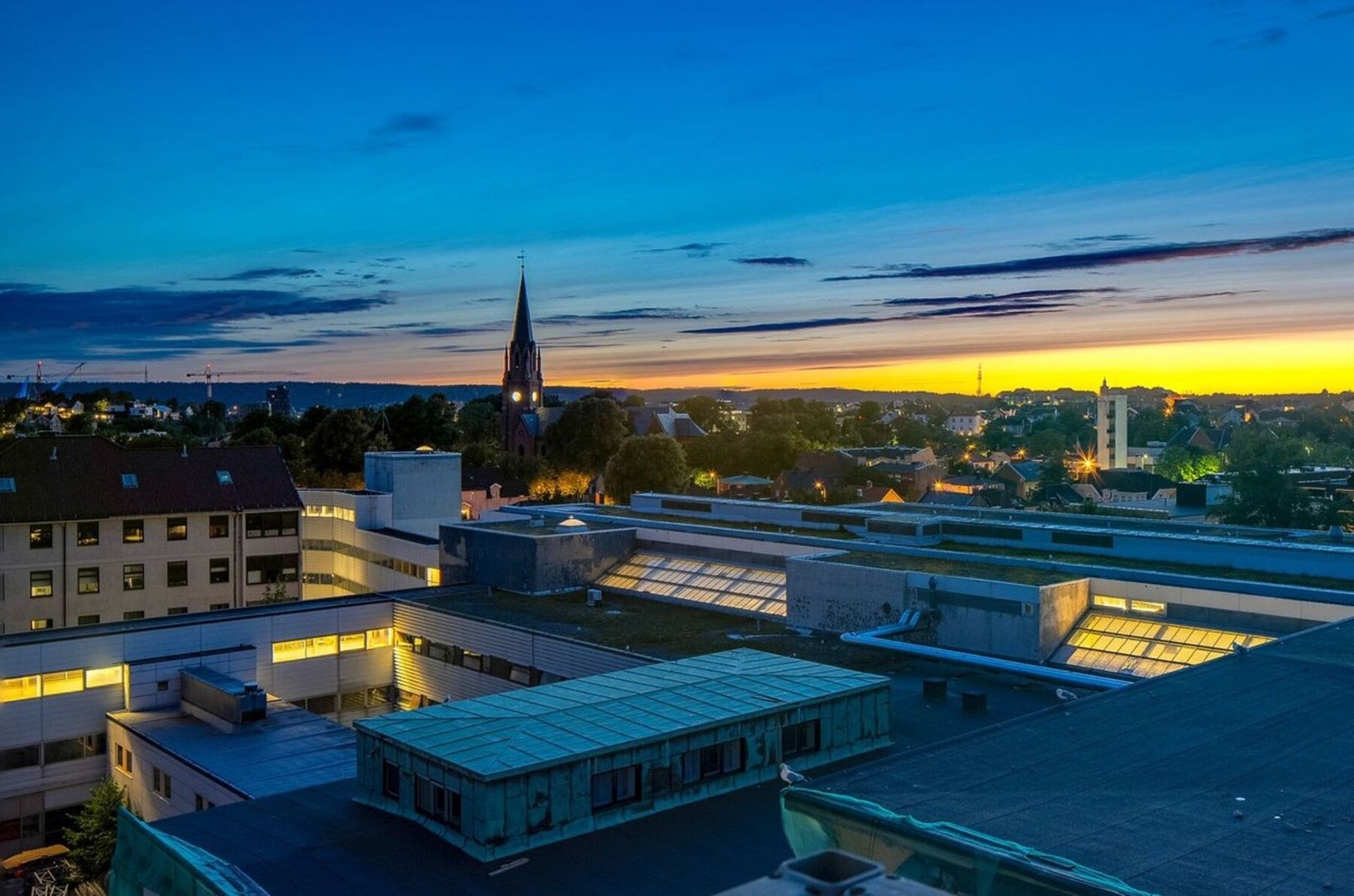 Nydelig kveldsstemning i området. Galleribilde