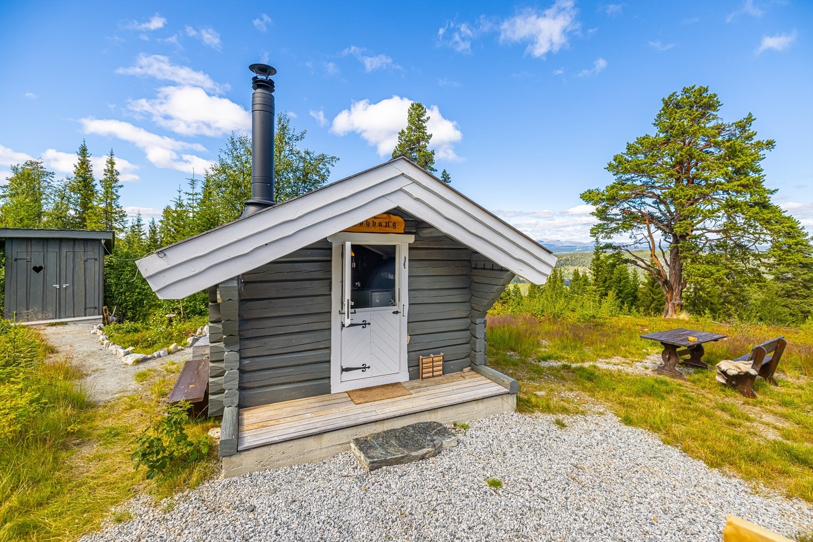 Laftekasse som ble bruksendret til hytte i 2017. Galleribilde