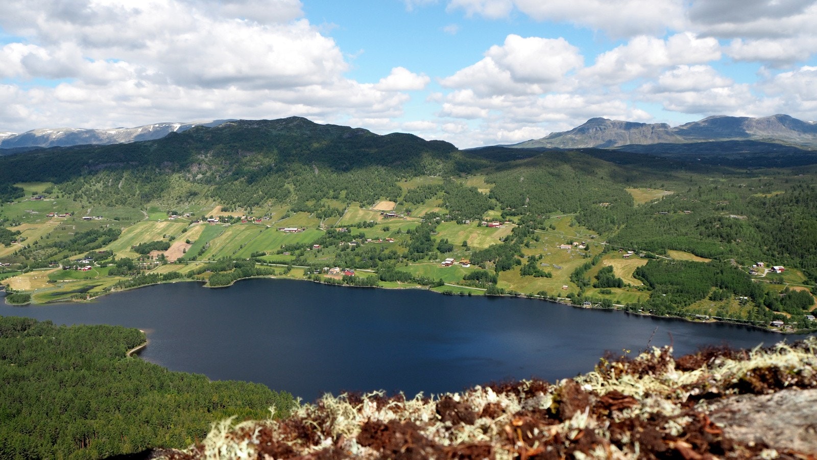 Utsikt fra Tonatten perfekt topptur fra hytta Galleribilde