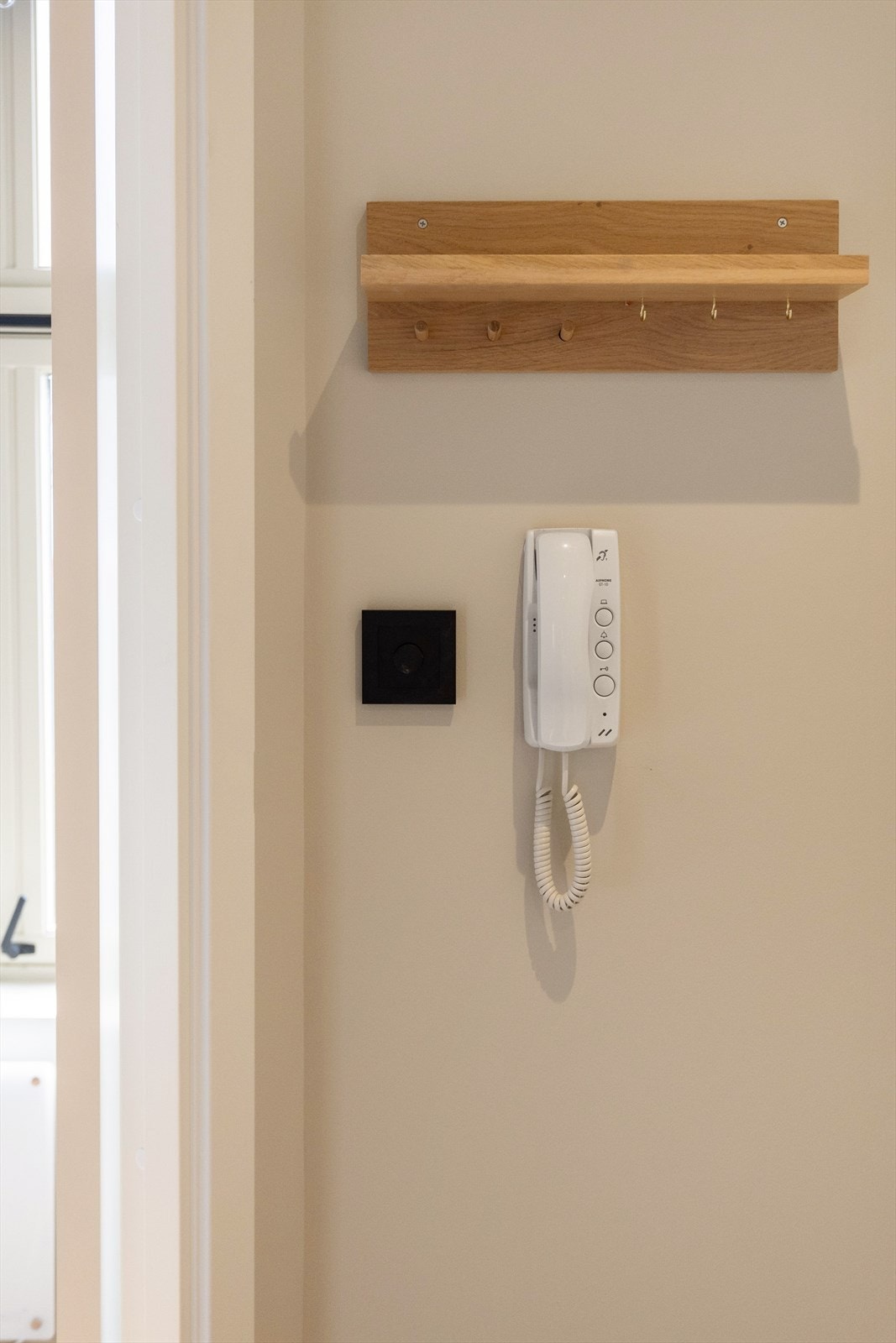 Dørtelefon i entrè Galleribilde