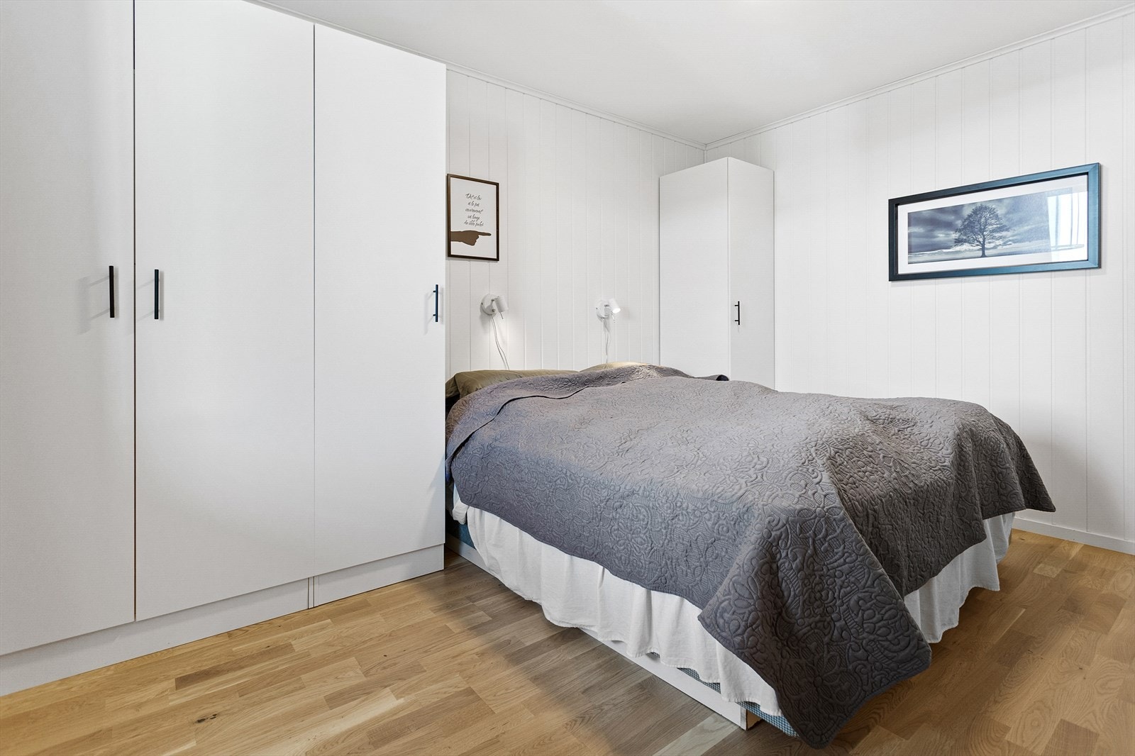 Romslig soverom Galleribilde