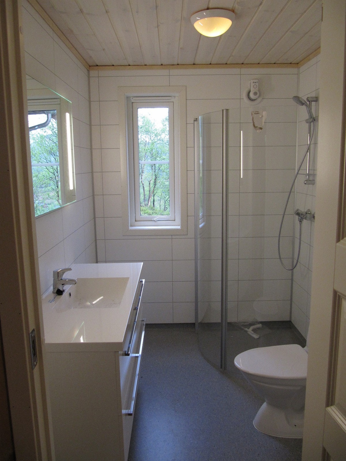 Romslig bad Galleribilde