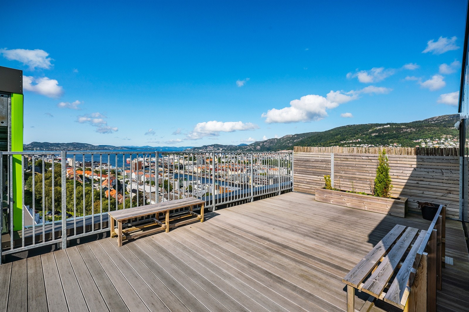 Felles takterrasse med gode solforhold Galleribilde