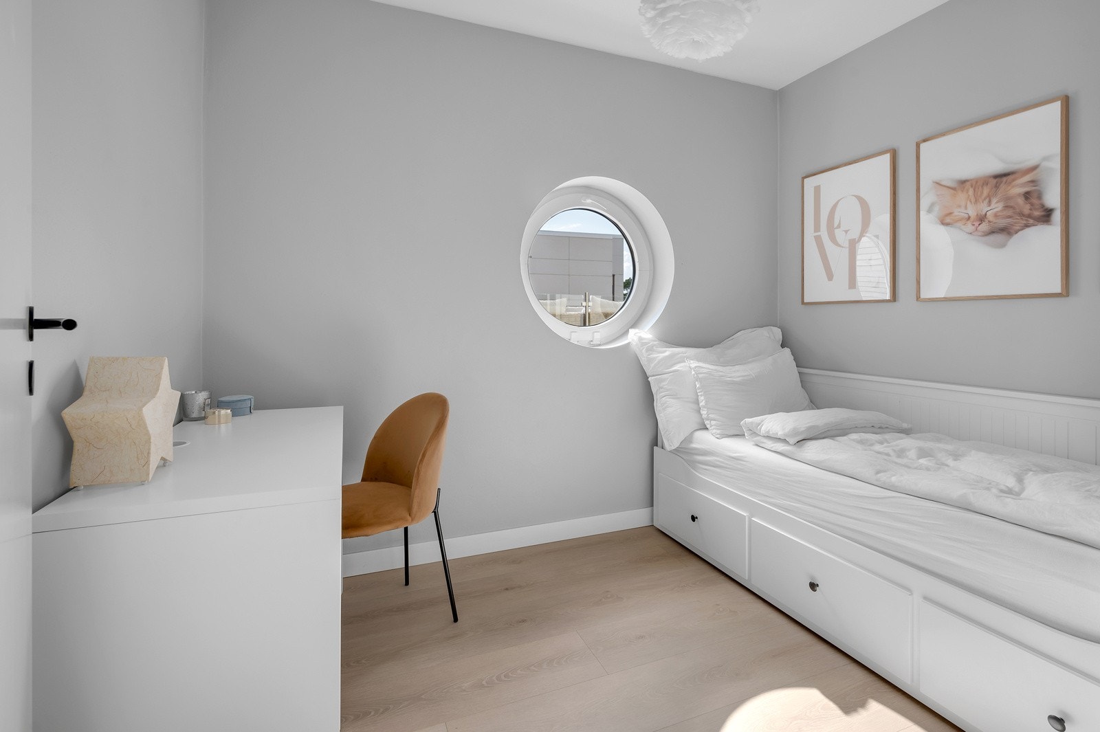 Soverom 2 i 1.etg. Galleribilde