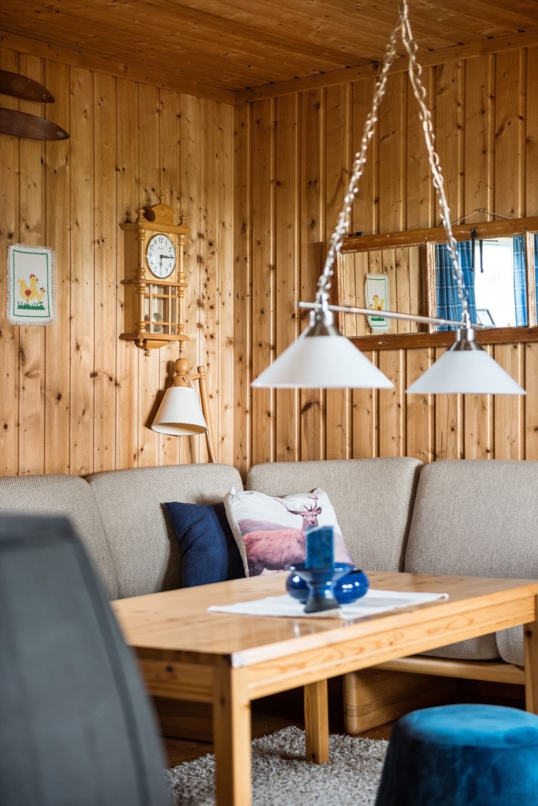 Hytta har en koselig og gjennomført hyttestil. Galleribilde