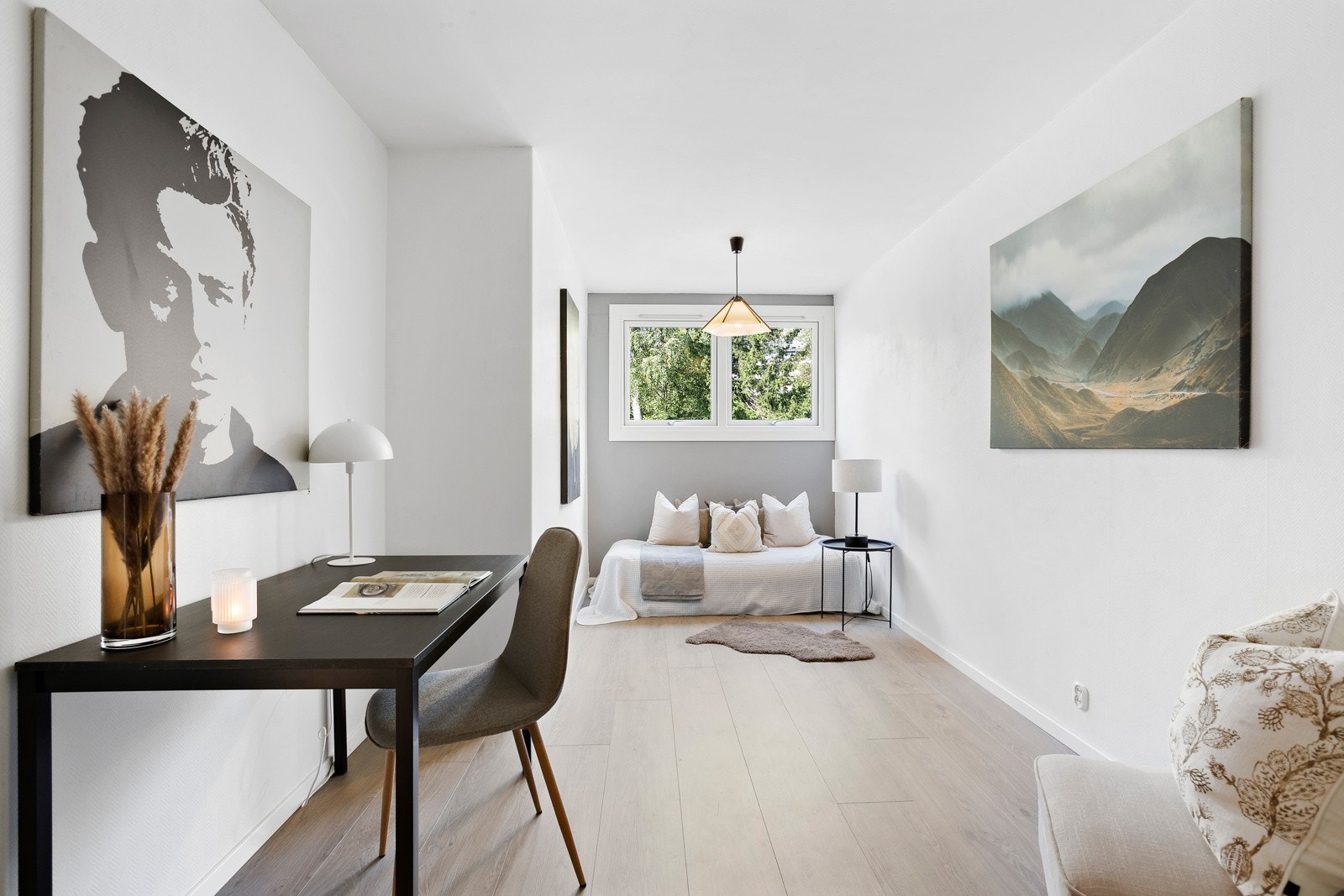 Soverom I Galleribilde