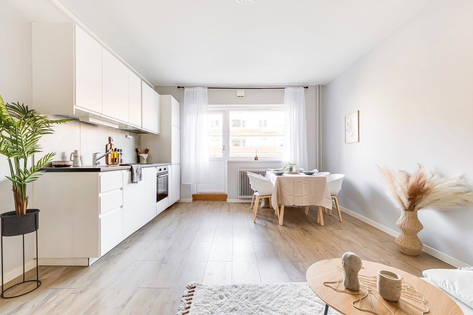 Velkommen til Sinsenveien 22 - Presentert av Silje Heggø og Joachim Lindhjem v/Nordvik Galleribilde