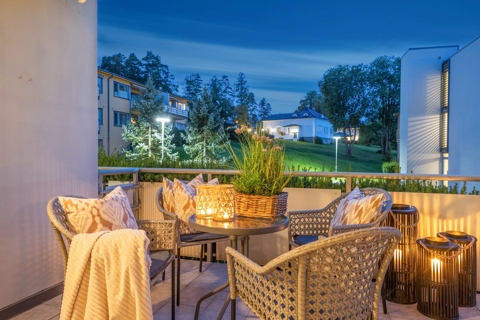 Leiligheten har en romslig og deilig balkong. Galleribilde