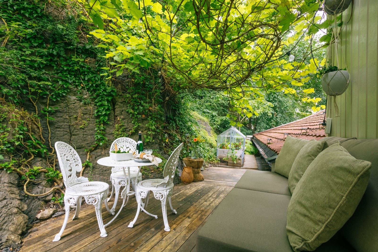 Pent opparbeidet med treplatting Galleribilde