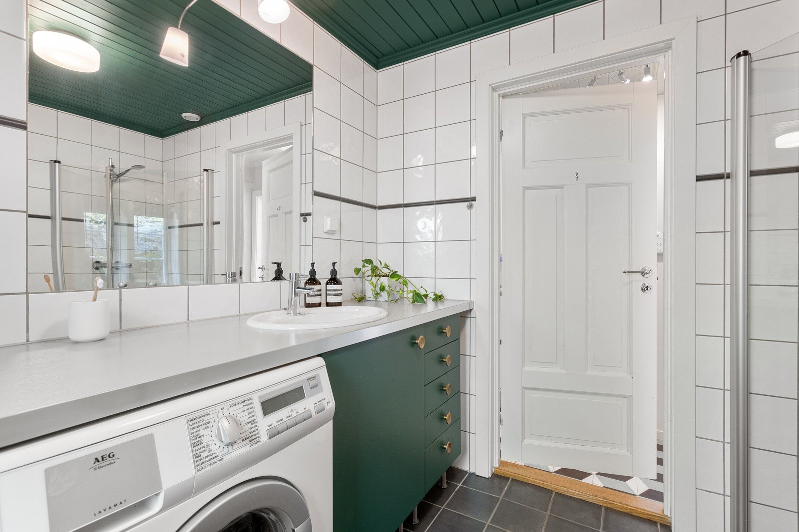 Opplegg til vaskemaskin Galleribilde