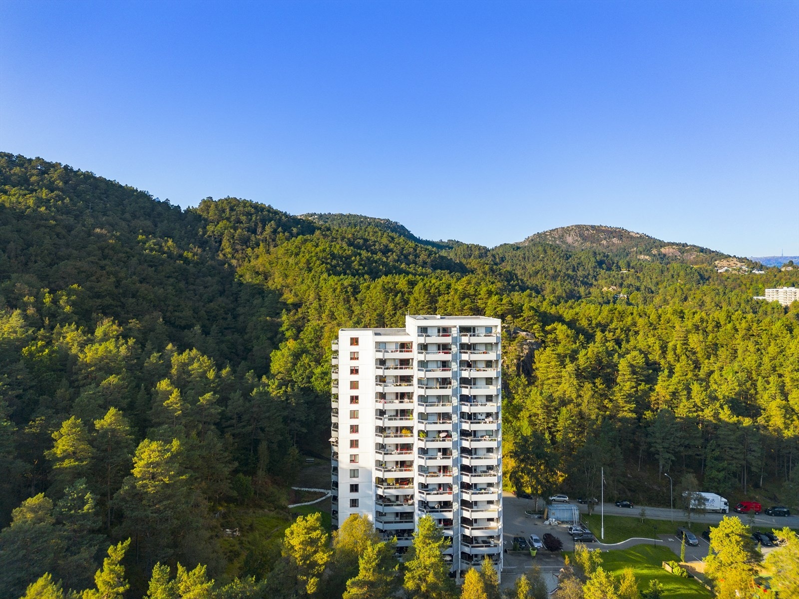 - Leiligheten tilhører et veldrevet borettslag - Galleribilde