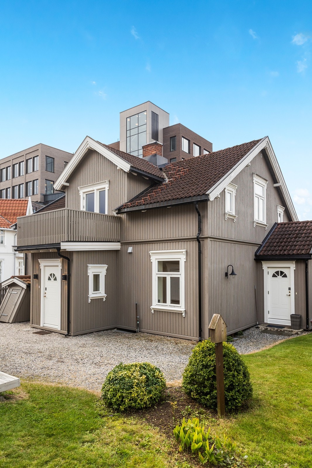 Boligen har to inngangsdører Galleribilde