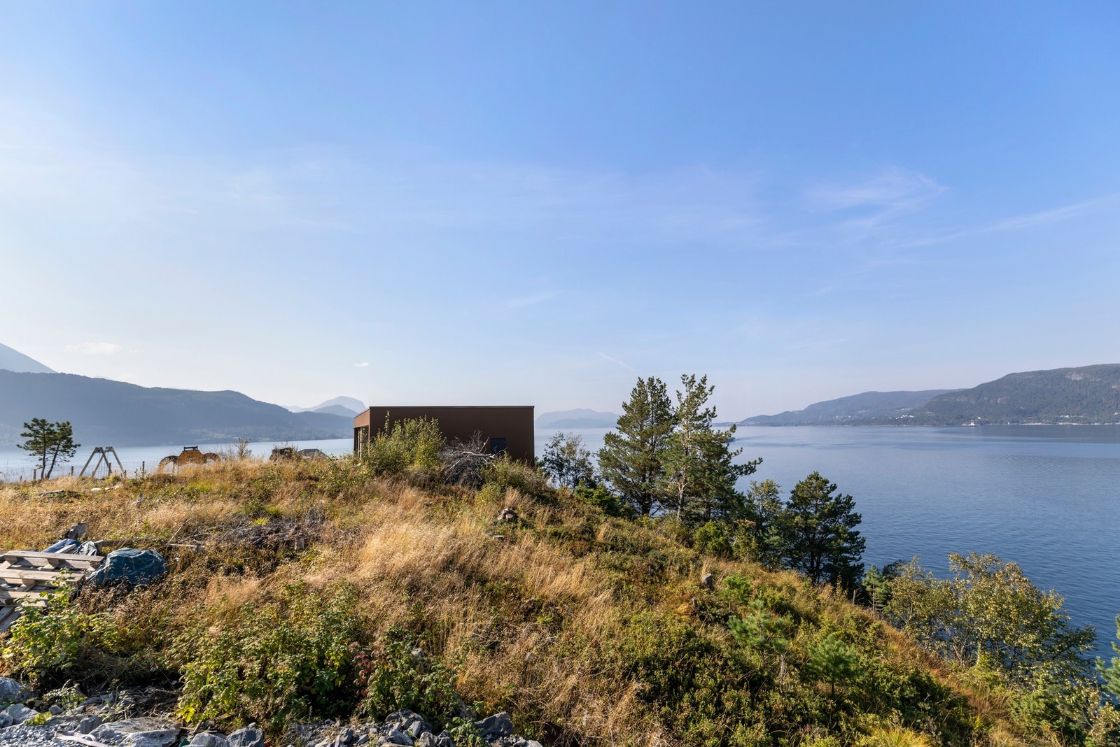 En unik boligtomt med spektakulær beliggenhet ytterst på Aursneset! Galleribilde