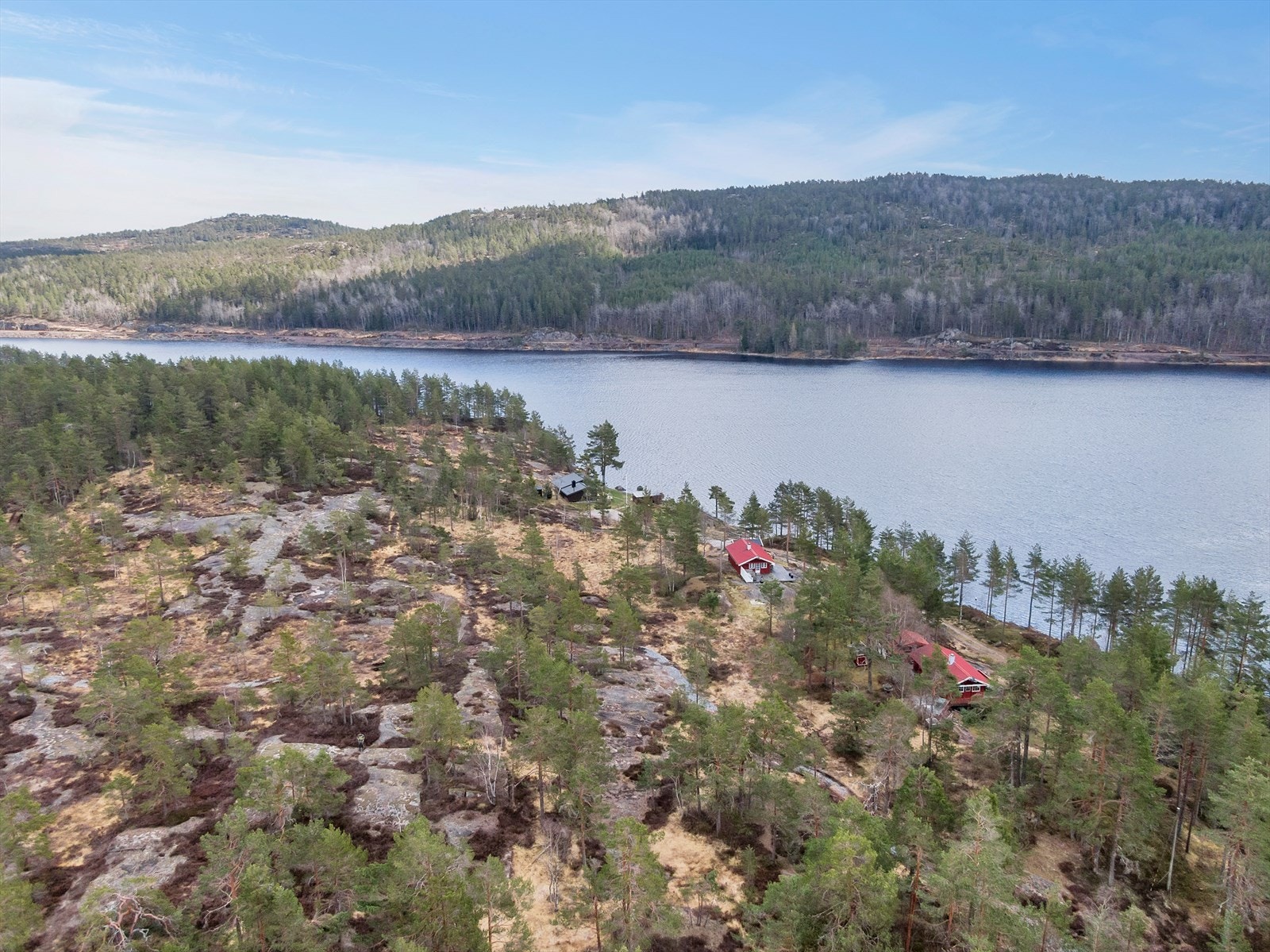 Det er tinglyst båtplasser til tomtene Galleribilde