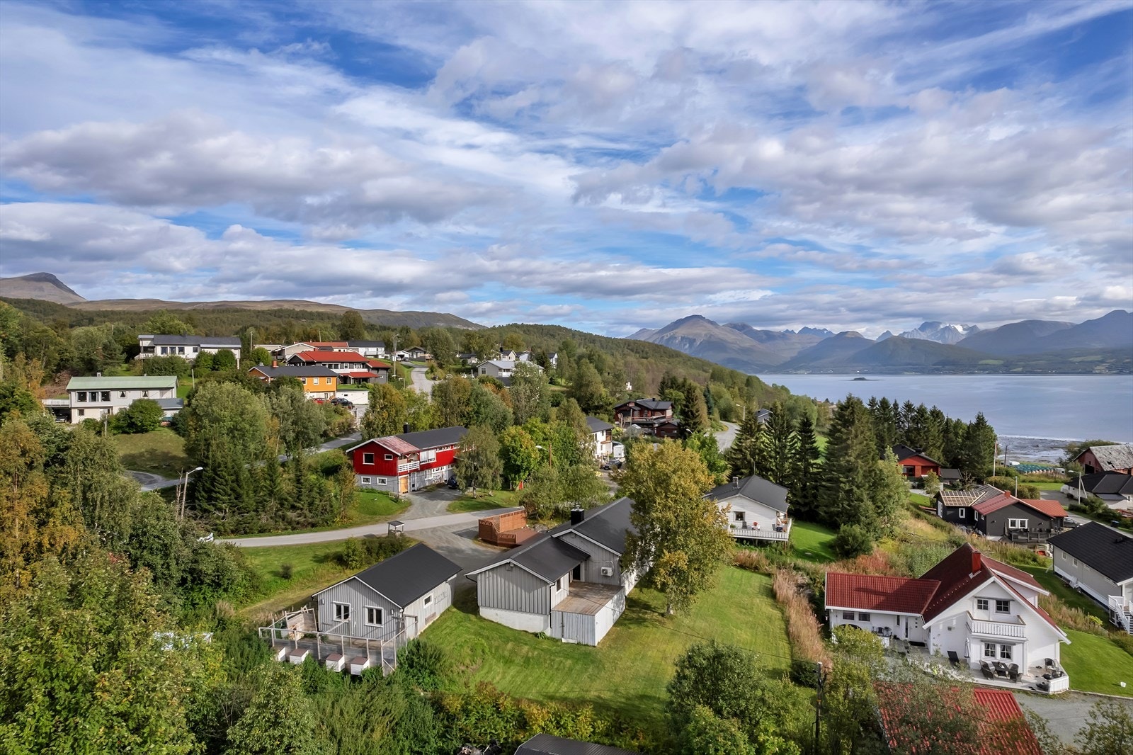Fin plassering i populært boligfelt Galleribilde