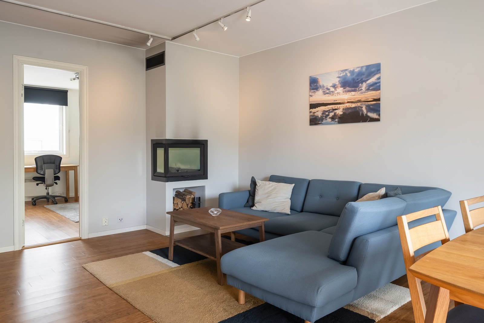 Stuen er på 21 kvm. Galleribilde