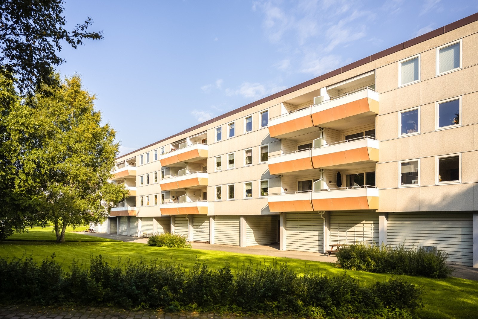 Havstad ligger sentralt på Byåsen (innenfor bomringen) med nærhet til sentrum og Bymarka med helårs turterreng. Galleribilde