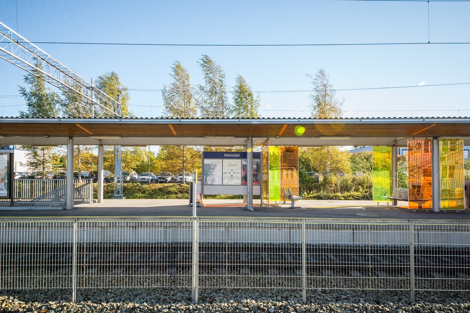 Fra leiligheten er det 12 minutter med bil til nærmeste togstasjon. Galleribilde